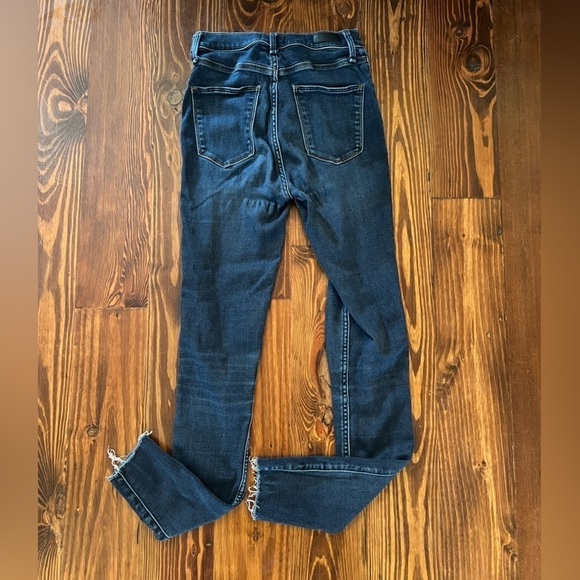 ABERCROMBIE + FITCH Women’s High Rise Jean Legging SUPER SOFT and Stretchy! - Picture 7 of 10